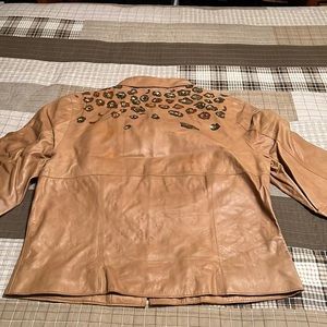 Jacket is flashy but not to flashy lightweight/spring&fall